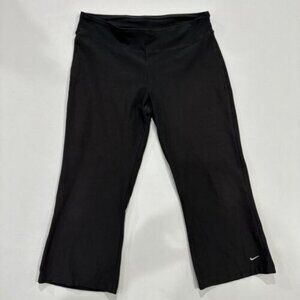 Nike Women’s Leggings Dri-fit Running Capri Pants Size Medium Black EUC